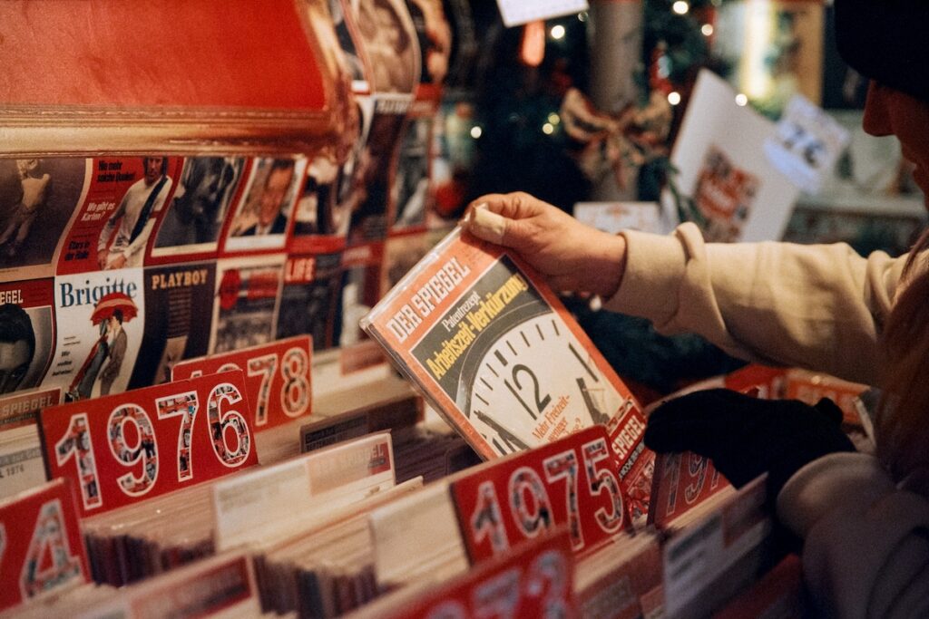 Heinzels Wintermärchen 2025: Alte Zeitungen kaufen